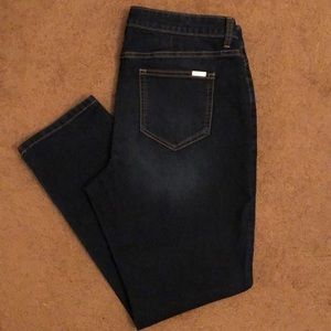 Jennifer Lopez Mid Rise Straight -Leg Jeans